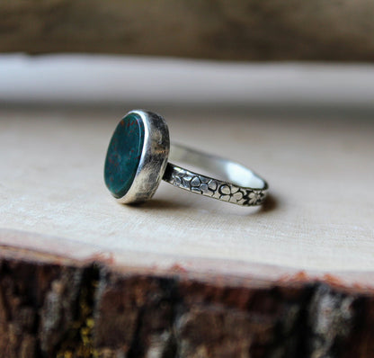 Bloodstone Jasper Ring with a Stamped Floral Band