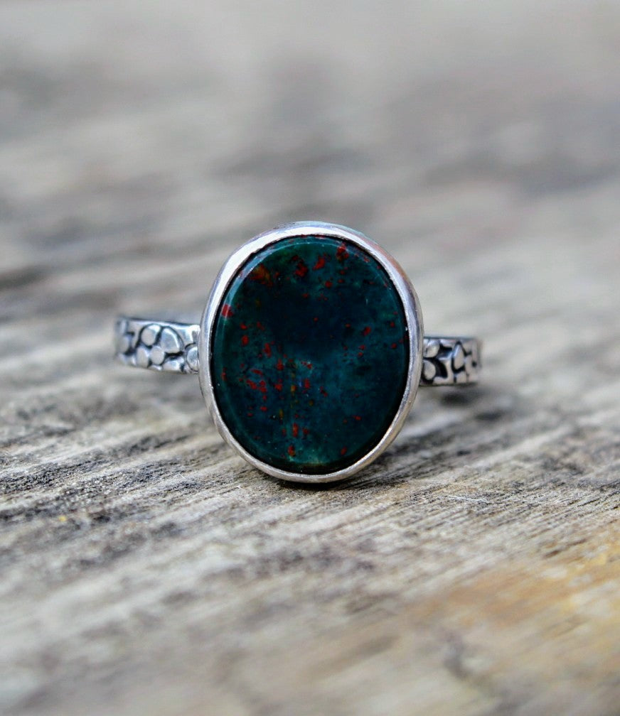 Bloodstone Jasper Ring with a Stamped Floral Band